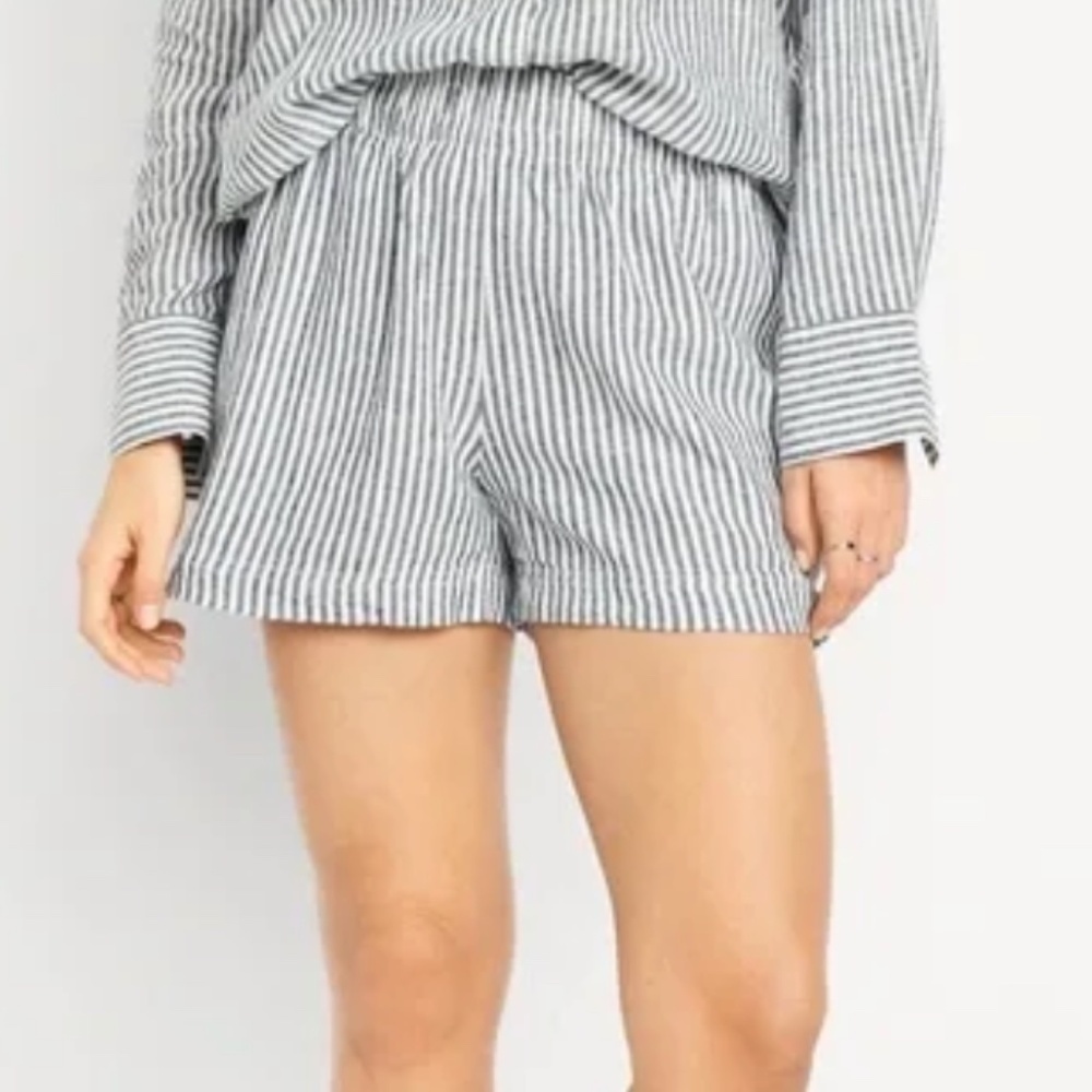 Old Navy High-Waisted Linen-Blend Shorts